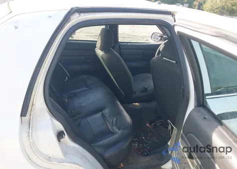 2006 Ford Crown Victoria Police/Police Interceptor z USA, uszkodzony, nr VIN 2FAHP71W26X133661